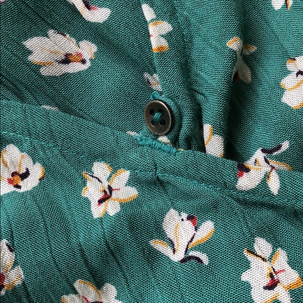 🌴🌼BILLABONG- BEST DRESSED🌼🌴 - Picture 4 of 10